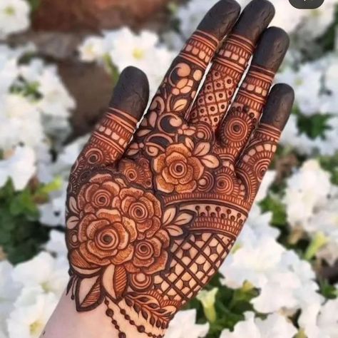 Kashee's Mehndi Designs, Front Hand Mehndi Design, Front Hand Mehndi, Front Mehndi Design, Palm Mehndi Design, Simple Mehendi Designs, Hand Mehndi Design, Mehndi Design Pictures, Simple Mehndi Designs Fingers