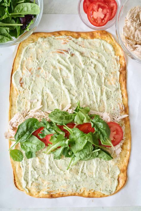 Cottage Cheese Flatbread Flatbread Chicken, Cheese Flatbread Recipes, Grilled Mozzarella, Pesto Panini, Flatbread Sandwiches, Chicken Cottage, Feel Good Foodie, Chicken Oven, Almond Crusted Chicken