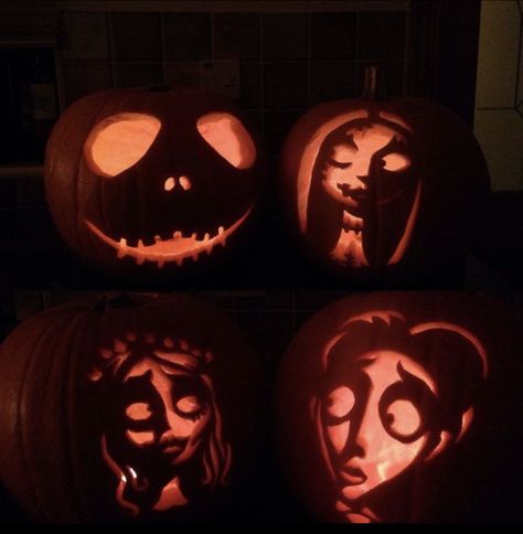 Jack And Sally Pumpkin Carving, Couples Pumpkin Carving, Corpse Bride Pumpkin, Sally Pumpkin, Hello Kitty Pumpkin, Cute Pumpkin Carving, Halloween Pumpkin Carving Stencils, Pumkin Carving, Creative Pumpkin Carving