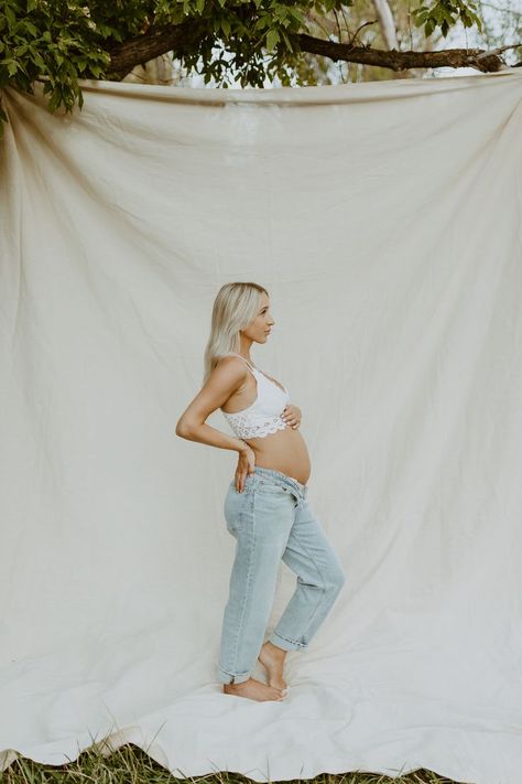 Colorado Clean & Crisp Maternity Shoot Maternity Shoot With White Sheet, Boho Sheet Photoshoot, Maternity Pictures With Sheet, Mom Jeans Maternity Shoot, Maternity Styled Shoot, Maternity Photography Sheet, Maternity Photography White Sheet, Outdoor Sheet Photoshoot Maternity, Maternity Sheet Photography