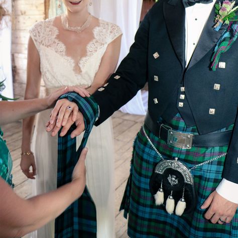 Scottish Wedding Themes, Scottish Wedding Traditions, Kilt Wedding, Tartan Wedding, Scotland Wedding, Wedding Hands, Celtic Wedding, Scottish Wedding, Irish Wedding