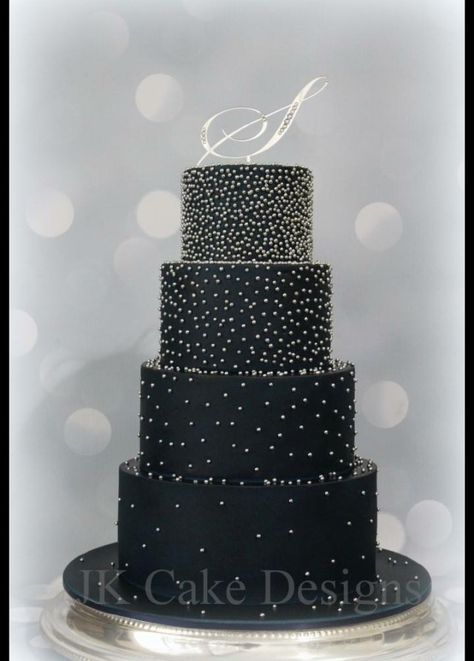 Black Wedding Cake With Pearls, Black Pearl Cake, Black White And Silver Wedding Cake, Black And Silver Cakes Birthday, Black And Silver Wedding Cake, Blue And Silver Wedding Cake, Black And Silver Cake, Black Quinceanera Theme, Navy Blue And Silver Wedding