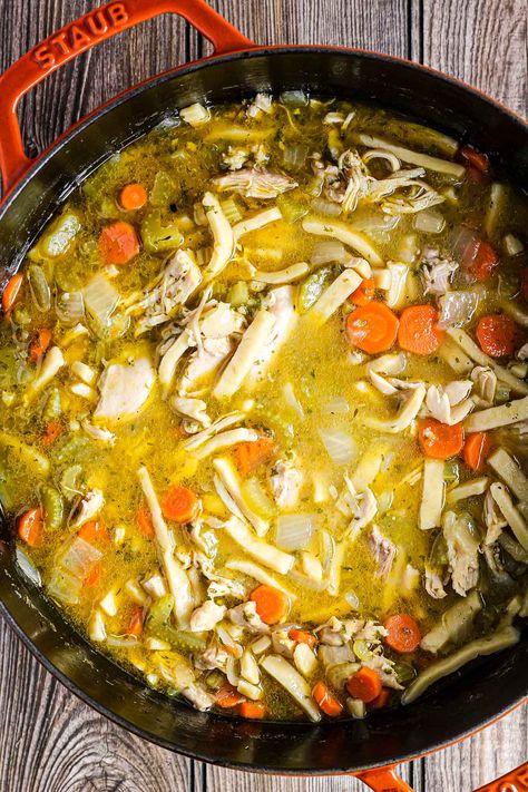 Dutch Oven Chicken Noodle Soup, Dutch Oven Soup Recipes, Dutch Oven Chicken Breast, Dutch Oven Soup, Dutch Oven Recipes Cast Iron, Le Creuset Recipes, Dutch Oven Chicken, Oven Chicken Recipes, Dutch Oven Cooking