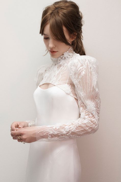 Wedding Gown Jacket, Mock Neck Wedding Dress, Rivini By Rita Vinieris, High Collar Wedding Dress, Rita Vinieris, Neck Wedding Dress, Wedding Inspirasi, Bride Fashion, Sheath Wedding