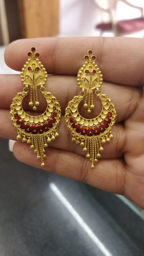 Gold Earrings For Women Indian, Gold Earrings Indian, Gold Jhumka Earrings, Gold Bridal Necklace, Bridal Jewelry Vintage, Gold Necklace Indian Bridal Jewelry, Gold Bridal Jewellery Sets, Gold Bridal Earrings, Indian Jewellery Design Earrings