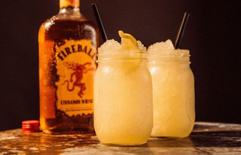 Frozen Fireball & Lemonade Fireball Slushie, Hot Mixed Drinks, Fireball Recipes, Fireball Drinks, Mixed Drink Recipes, Pool Drinks, Sazerac, Mixed Drinks Recipes, Cinnamon Flavor