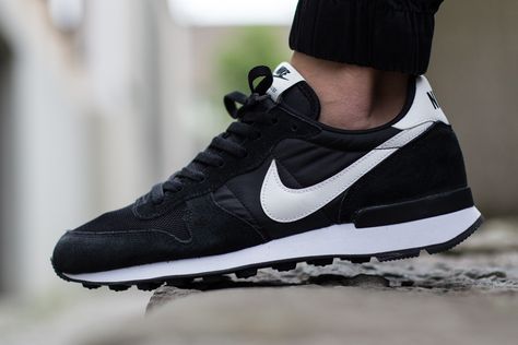 Nike Internationalist “Black/White-Neutral Grey” Shoes Mens Sneakers, Buy Nike Shoes, Sneaker Bar, Nike Internationalist, Black Nike Shoes, Kicks Shoes, Men Fashion Casual Shirts, Online Shopping Shoes, Grey Sneakers