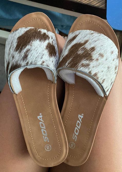 Genuine Cowhide Sandals - MADE TO ORDER – Southern Gems Boutique Cowhide Sandals, Western Sandals, Boho Western Style, Iron Rose, Western Shoes, Hidden Colors, Western Accessories, Western Outfit, Hair Clothes