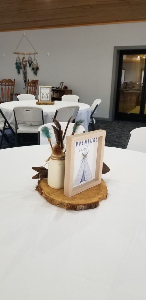 Arrow feathers mason jar picture centerpiece Native American Baby Shower Ideas, Arrow Feather, Baby Shower Centerpieces, Baby Shower Theme, Boy Shower, Baby Boy Shower, A Boy, Table Centerpieces, Baby Showers