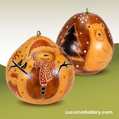 Gourd Christmas, Christmas Gourds, Hand Painted Gourds, Gourds Crafts, Painted Gourds, Gourd Art, Craft Lovers, Art And Craft, Ornament Christmas