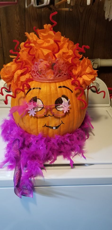 Fancy Nancy pumpkin Fancy Nancy Pumpkin, Pumpkins Decorated, Pumpkin Books, Pumpkin Contest, Halloween Pumpkin Designs, Pumpkin Designs, Fancy Nancy, Book Report, Pretty Stuff