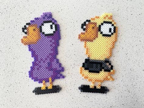 Perler Beads Astetic, Goose Pixel Art, Duck Perler Beads, Perler Beads Art, Perler Bead Pokemon Patterns, Perler Beads Ideas, Christmas Yellow, Hamma Beads Ideas, Keychain Phone