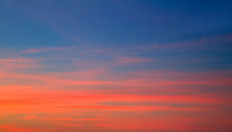 Orange And Blue Background, Orange And Blue Sky, Sky Twitter, Blue Bg, Dark Blue Walls, Background Light, Moon Aesthetic, Light Blue Wedding, Blue Sunset