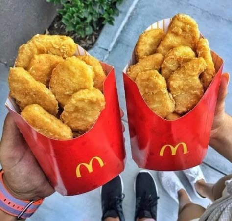 Tumblr Food, Junk Food Snacks, Food Goals, Chicken Nuggets, Food Obsession, Pretty Food, Food Cravings, I Love Food, Junk Food