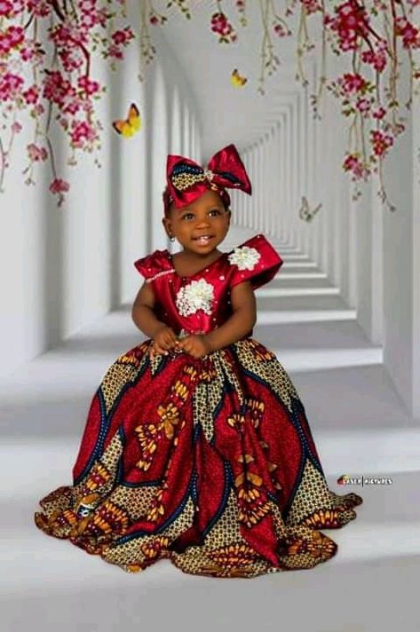 I made a Gorgeous baby Ankara ball gown for my little nice💖🥰🥰💕 Baby Ankara Gown, Ankara Ball Gown For Kids, Baby Gowns Party Wear, Ankara Ball Gown, Simple Ankara Gowns, Ankara Gowns, African Dresses For Kids, Ankara Gown