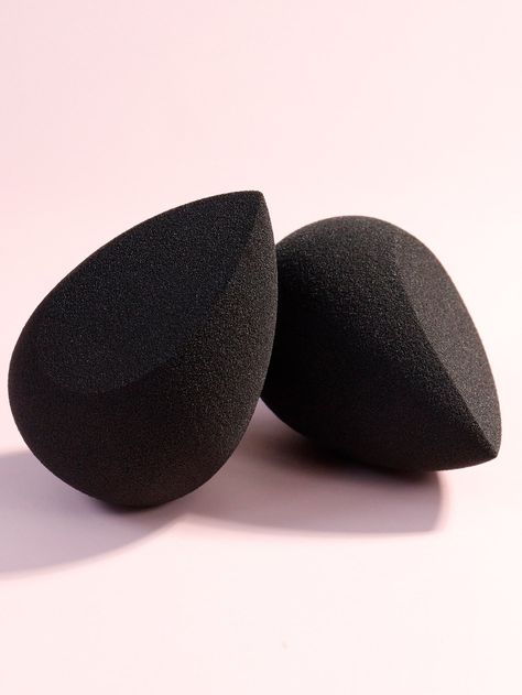 Black Makeup Sponge, Pur Makeup, Loose Powder Makeup, Makeup Materials, Powder Concealer, Makeup Bag Essentials, Black Makeup, Latest Makeup, Elegant Makeup