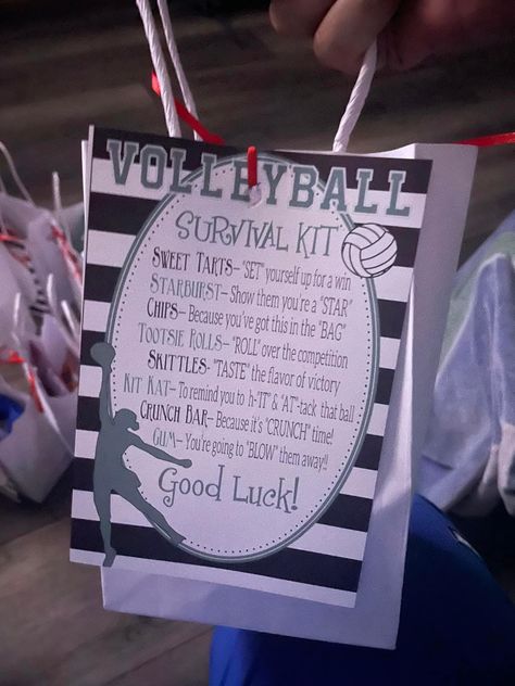 Volleyball Puns With Candy, Locker Treats Volleyball, Volleyball Team Goodie Bags, Volleyball Snack Bags Ideas, Volleyball Spirit Bags, Volleyball Swag Bag Ideas, Volleyball Goodie Bags, Volleyball Team Gifts Diy Goodie Bags, 8th Grade Volleyball Night Ideas