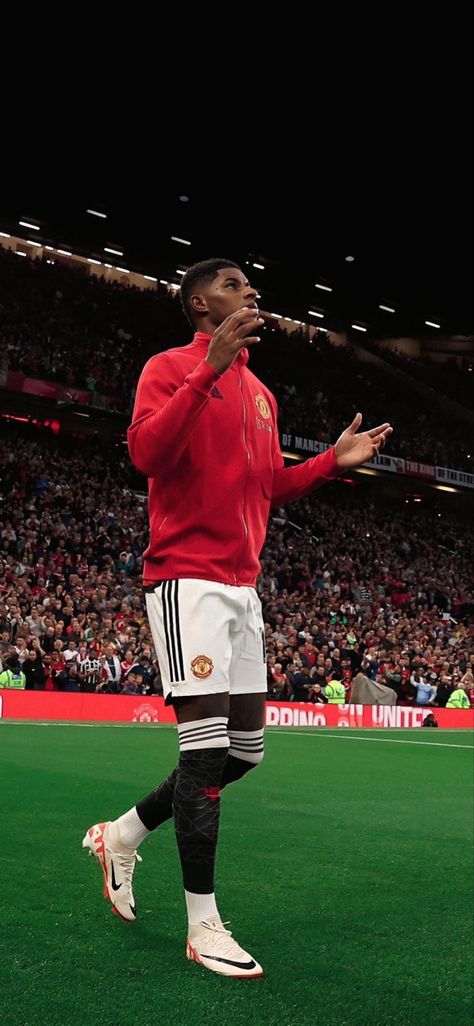 Marcus Rashford Aesthetic, Manchester United Art, Football Motivation, Football Background, Football Life, Manchester United Team, Soccer Photography, Manchester United Wallpaper, Manchester United Legends