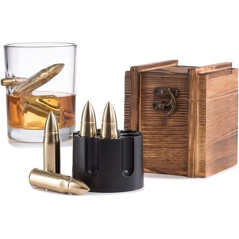 UNIQUE COOL DAD PRESENTS: Christmas is just around the corner and it must be hard to choose the Stocking Stuffer for men who are whiskey lovers. Dad Presents, Great Gifts For Guys, Gift Box For Men, Whiskey Stones, Presents Christmas, Stocking Stuffers For Men, Whiskey Drinks, Best Dad Gifts, Presents For Dad