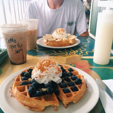 Fooood Breakfast Date, Tumblr Food, Food Goals, Pretty Food, Food Cravings, I Love Food, Aesthetic Food, Food Pictures, Good Eats