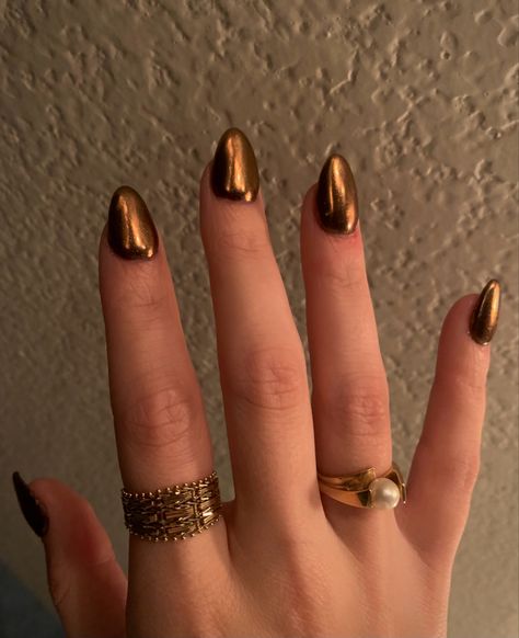 Brown Bronze Nails, Almond Shaped Nails Chrome, Brown Metallic Nails, Copper Chrome Nails, Chrome Gel Polish, Nails Chrome Powder, Metallic Nail Colors, Almond Shaped Nails, Bronze Nails