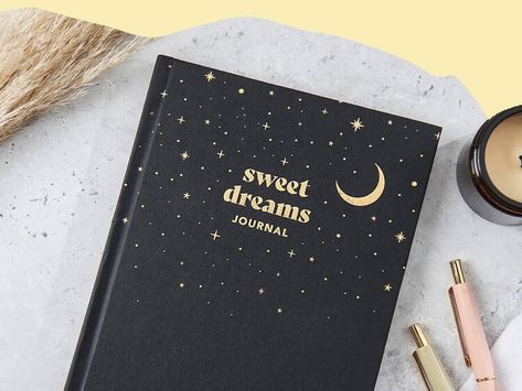 Why sleep journalling might be the key to getting the best snooze of your life Dream Journal Cover, Bedtime Gratitude, Evening Reflection, Dreams Journal, Mindfulness Books, Reflection Journal, Daily Diary, Glamour Uk, Personalised Pens