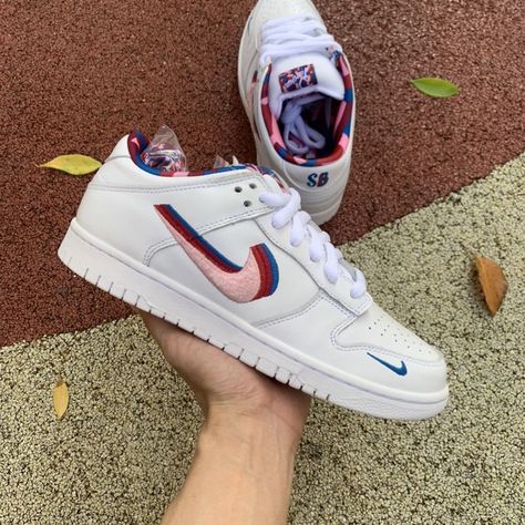 For more brand shoes, bags, clothing, and accessories on sale please contact WhatsApp:+8613030850725 Dunk Low Women, Men Casual Outfit, Sb Nike, Af1 Shoes, Nike Sb Dunk Low, Dunks Nike, Sb Dunk Low, Nike Sb Dunks Low, Nike Sb Dunk