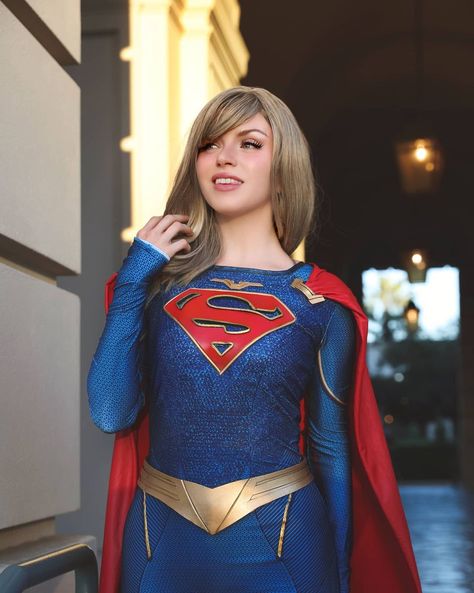 Kirstin on Instagram: “#ad and also new cosplay alert you guys!! So I had been wanting to do another version of Supergirl for a while now and partnering with…” Spider Woman Costumes, Supergirl Costume, Supergirl Cosplay, Supergirl Tv, Female Hero, Dc Movies, Marvel Women, Custom Suit, Costume Cosplay