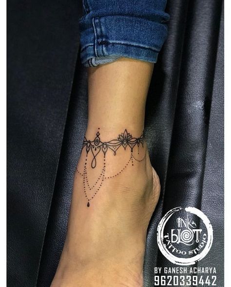 Ankle Cuff Tattoo, Charm Anklet Tattoo, Tattoo Bein Frau, Anklet Tattoos For Women, Ankle Foot Tattoo, Classy Tattoos For Women, Mandela Tattoo, Wrist Bracelet Tattoo, Maching Tattoos