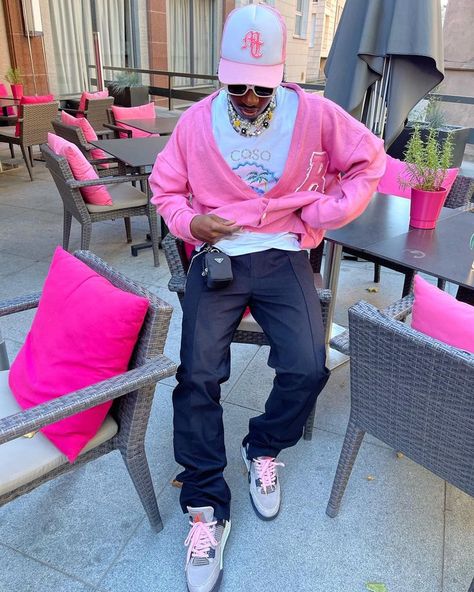 Male Y2k Outfits, Pink Outfit Men, Mens Homecoming Outfits, Men Y2k Fashion, Pink Shoes Outfit, Boy Prom Outfit, Tuff Fits, Pink Streetwear, Homecoming Outfits