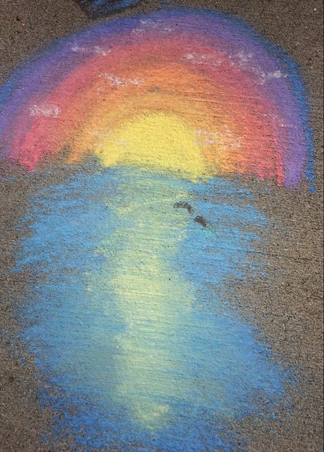 Drawing With Chalk On Paper, Sidewalk Chart Art, Nature Chalk Art, Aesthetic Chalk Ideas, Easy Chalk Drawings Kids, Chalk Inspo Summer, Realistic Chalk Art, Cool Chalk Art Ideas, Anime Chalk Art