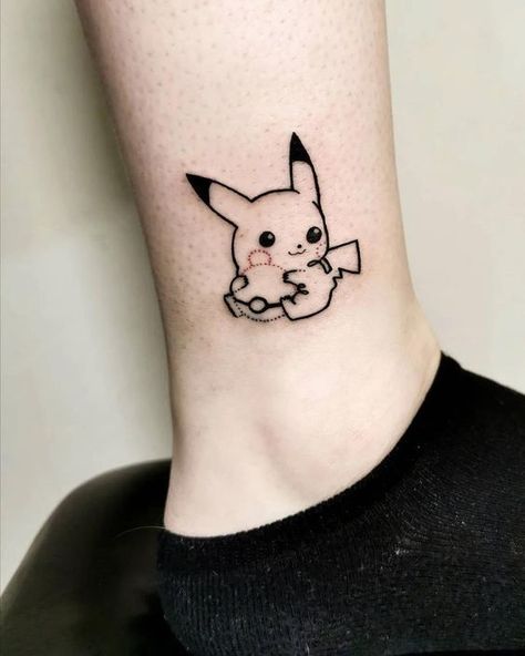 Brenda Tattoo, Pikachu Tattoo Design, Mario Tattoo, Pikachu Tattoo, Geek Tattoo, Pokemon Tattoo, Flash Tattoo Designs, Back Of Shoulder Tattoo, Shoulder Tattoos For Women