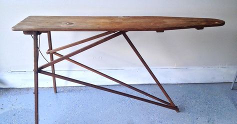 Amazing Ideas For Repurposing That Old Ironing Board Tiny Bedside Table, Antique Ironing Boards, Wood Ironing Boards, Ironing Board Storage, Vintage Ironing Boards, Old Ironing Boards, Wooden Ironing Board, Make A Chalkboard, Diy Rack