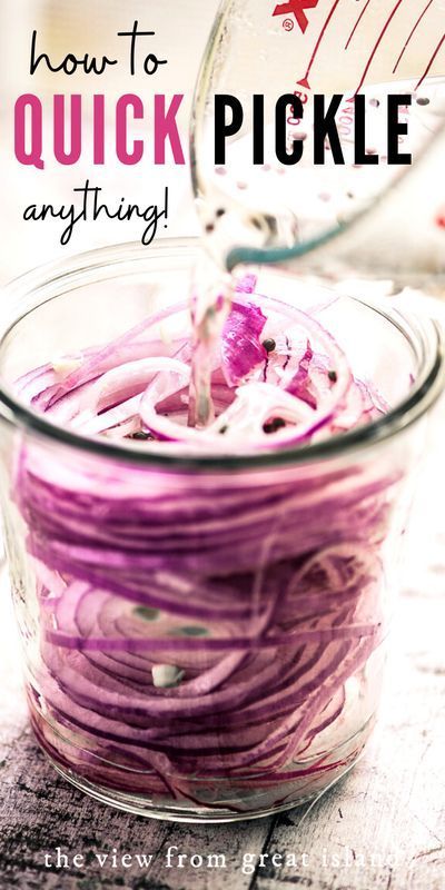 How To Quick Pickle (almost) Anything! Make Pickled Onions, Spicy Cucumbers, Pickled Onions Recipe, Pickle Onions Recipe, Quick Pickle, Quick Pickles, Quick Pickled Red Onions, Quick Pickled Onions, Quick Pickled