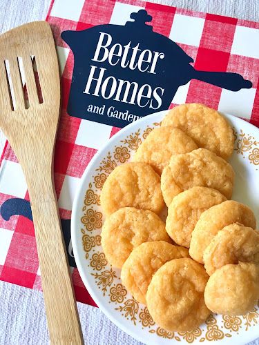 Kraft Old English Cheese Recipes, Old English Cheese Recipes, Cheese Cookies Recipe, Pub Cheese, Cheese Cracker Recipe, English Cheese, Savory Snack Recipes, Cheese Spread Recipes, Danish Cookies