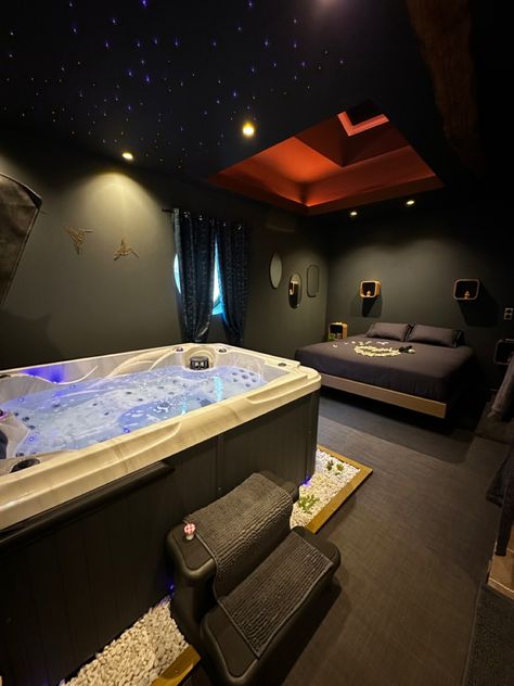 Jacuzzi Room, Mansion Rooms, Home Spa Room, Indoor Jacuzzi, Hot Tub Room, Indoor Spa, Couple Room, Exhibition Centre, Jacuzzi Outdoor