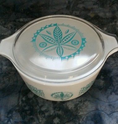 #Pyrex Vintage Pyrex Dishes, Pyrex Dishes, Rare Pyrex, Pyrex Patterns, Vintage Pyrex Bowls, Pyrex Collection, Vintage Cookware, Vintage Dishware, Antique Dishes