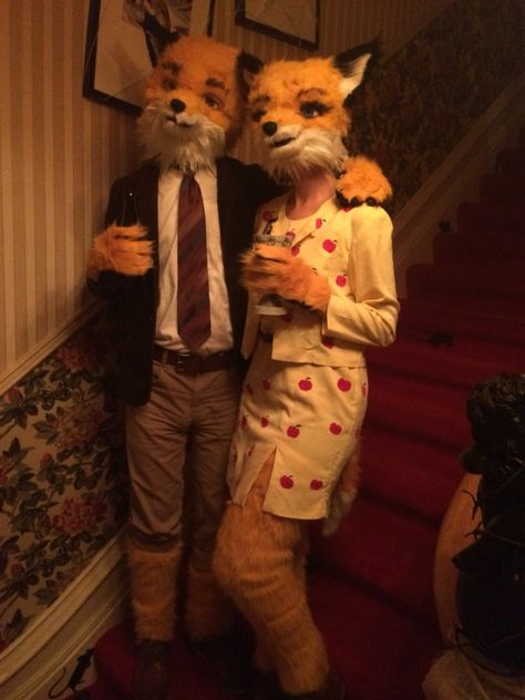 Fantastic Mr. Fox home made Halloween costume Fox Couple Costume, Mr Fox Costume, Fantastic Mr Fox Costume, Fox Couple, World Book Day Ideas, Fox Halloween, Who Framed Roger Rabbit, Gorillaz Fan Art, Fantastic Fox