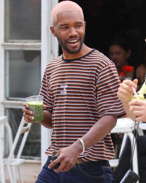 Frank Ocean Frank Ocean, Pink Hair, A Man, Green, Hair, Pink