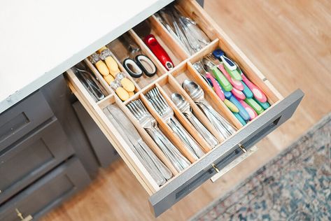 How to Build a Silverware Drawer Organizer the EASY Way! - Crystel Montenegro Home Custom Kitchen Drawers, Bamboo Silverware, Plastic Organizers, Silverware Drawer Organizer, Silverware Drawer, Outdoor Planter Boxes, Silverware Organization, Flatware Organizer, Declutter And Organize