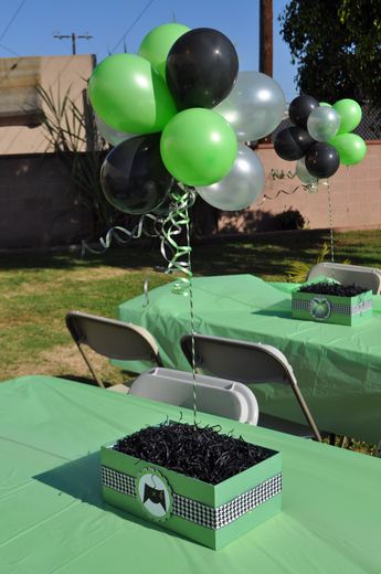 Xbox Party Ideas | ... of 11: XBox Theme / Birthday "Boys Birthday Party" | Catch My Party Halo Birthday Parties, Xbox Birthday Party, Xbox Party, Video Games Birthday Party, Video Game Party, Video Games Birthday, Minecraft Birthday Party, Minecraft Birthday, 10th Birthday Parties