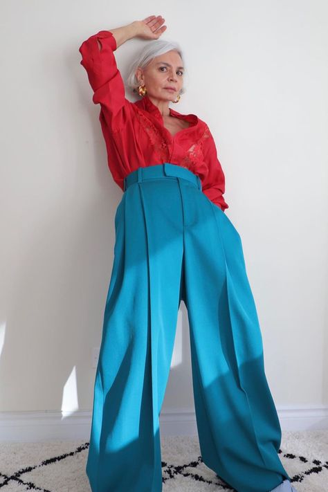 The Over-40 Women We Continually Turn to for Style Advice | Who What Wear UK Grace Ghanem, Grece Ghanem, Wife Style, Color Blocking Outfits, Ageless Style, Colour Blocking, Older Fashion, Looks Street Style, Pantalon Large