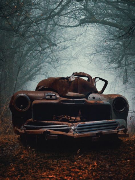 Rusty Car In The Woods. Source Facebook.com Car In The Woods, Car Graveyard, Plaque Ideas, Abandoned Trains, Car Photoshoot, Car Barn, Pompe A Essence, Rust In Peace, Abandoned Things