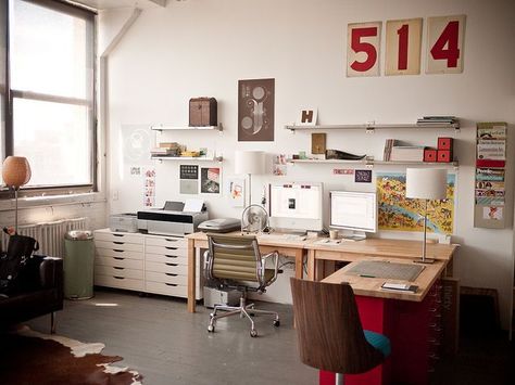 studio Dream Office Space, Workspace Studio, Live Work Space, Jessica Hische, Creative Office, Dream Office, Creative Workspace, Workspace Inspiration, Office Workspace