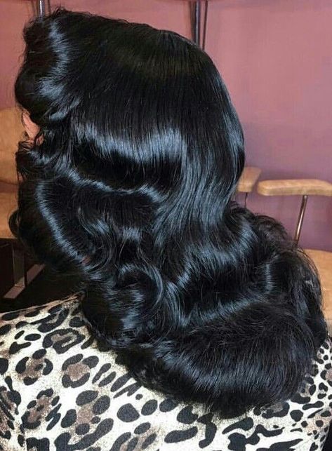 Fingerwaves Long Hair, Hairstyles For Special Events, Vintage Updos, Updos Elegant, Rise Of The Pink Ladies, The Pink Ladies, Timeless Hairstyles, Vintage Curls, Hollywood Hair