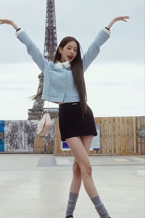 Wonyoung - Ive #wonyoung #ive #foryou #kpop Jang Wonyoung Outfit, Wonyoungism Clothes, Wonyoung Outfit Casual, Wonyoung Clothes, Wonyoungism Outfits, Miumiu Outfit, Wonyoung Style, Wonyoung Outfit, Oufits Casual