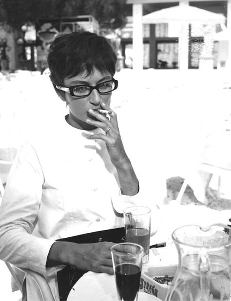 Anouk Aimee, Beatnik Style, Famous Photographers, Film Quotes, Girl Short Hair, 2 Movie, Grunge Aesthetic, Style Icon, Old Hollywood