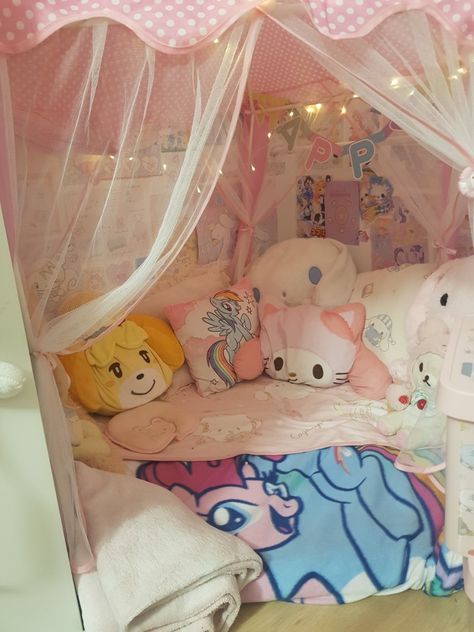 Age Regressing Room, Little Spaces Room, Little Safe Space Aesthetic, Age Reggresion Room, Little Spaces Ideas, Pet Regression, Little Spaces, Kawaii Bedroom, Pet Spaces