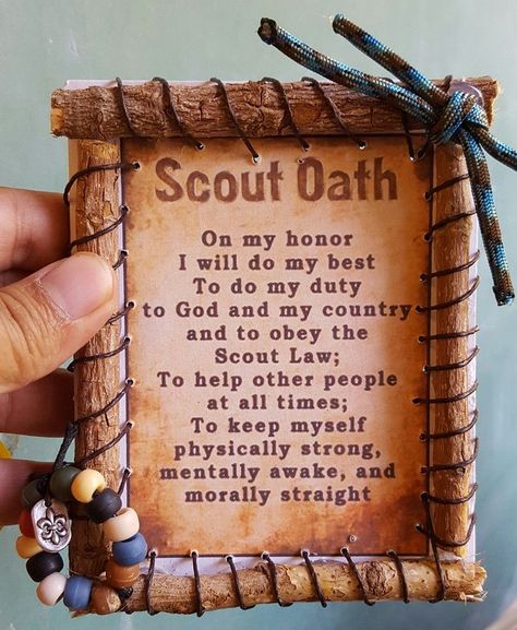 These wall hangings or ornaments are a fun way for boys to become familiar with the Scout Oath or Scout Law. They can be made from the PDF's shared here or you can have the boys write them with their own handwriting. Print or write the oath/law on cardstock and then glue it to a piece of cardboard that is the same size. It needs the strength of the cardboard to support the sticks. Cub Scouts will have fun finding sticks to use for the frame. Scout Oath, Handwriting Print, Cub Scouts Wolf, Scout Law, Cub Scouts Bear, Tiger Scouts, Cub Scouts Tiger, Cub Scout Crafts, Wolf Scouts