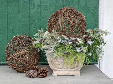 Porch Urns, Grapevine Balls, Flowers Fade, Waterproof Lights, Deco Nature, Holiday Display, Christmas Decorations Diy Outdoor, Diy Yard, Outdoor Holidays